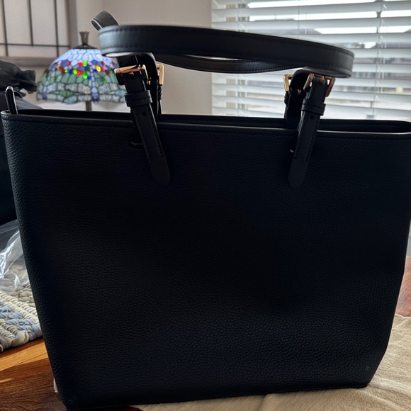 Michael Kors Black Tote Bag - Picture 2 of 5